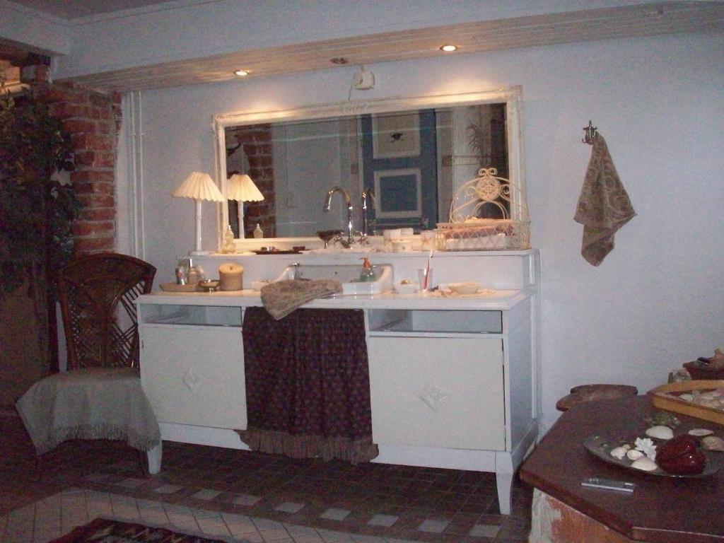 Brinkin Wanha Pappila Hotel Kokkola  Kamer foto